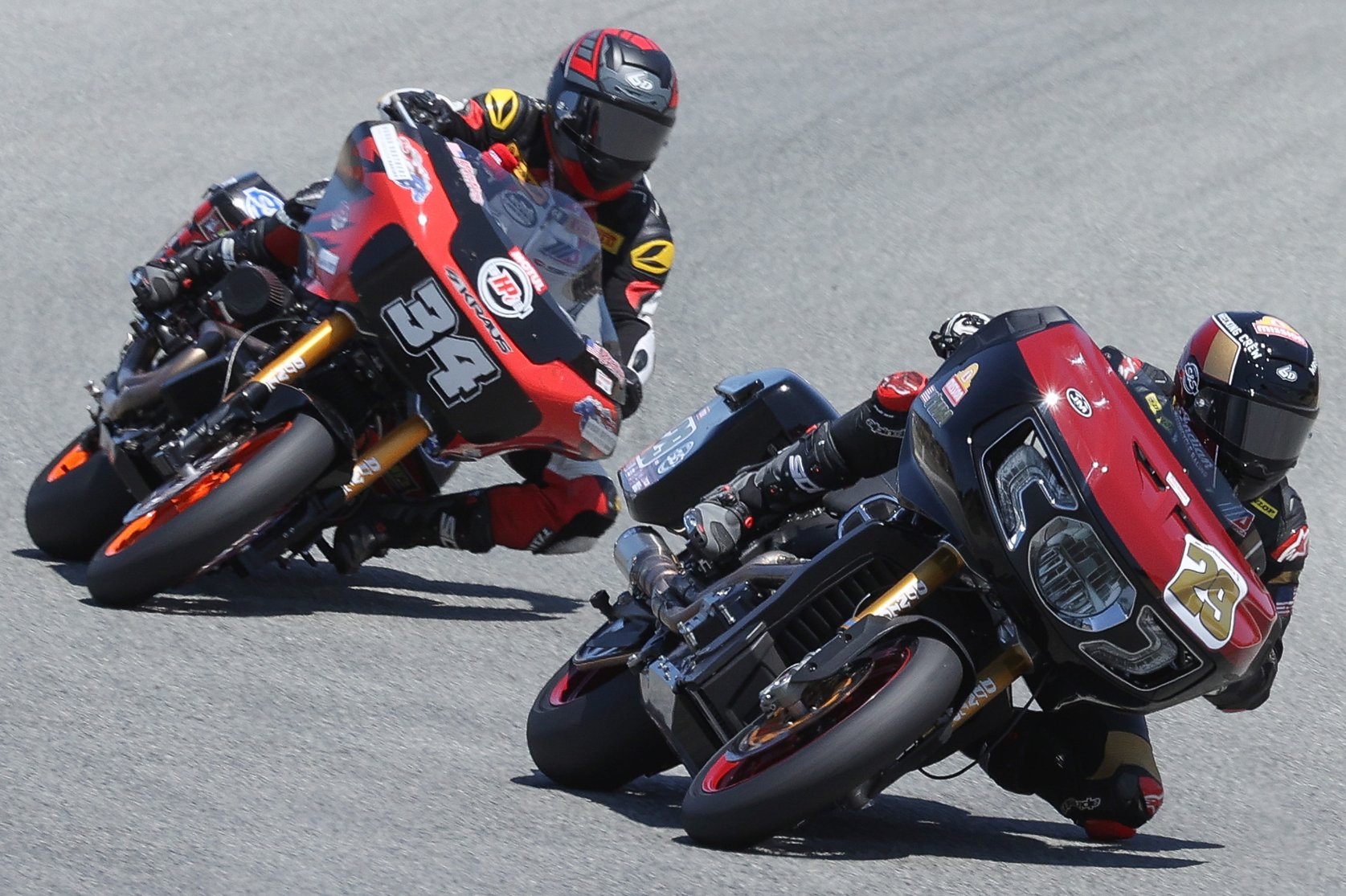 Battle of the Baggers Battle of the Brands!